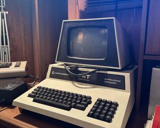 Vintage Commodore Pet 2001 Series 