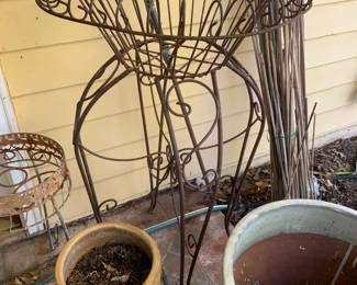 Iron plant stand