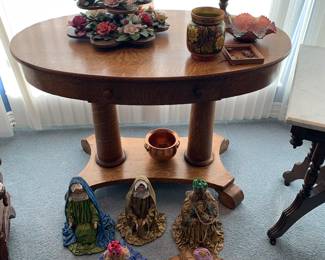Antique oval oak table