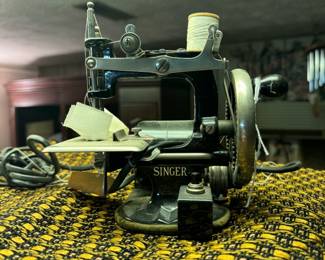 Children's sewing machine