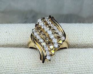 Champagne & White Diamond Gold ring