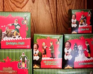 Elf the movie Department 56 snowball fight the world's best cup of coffee Leon and Buddy Papa elf Christmas Village figurines. Each piece sold separately