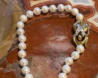 7" Pearl Bracelet with 18K GOLD Clasp with Diamond Accents by J. COOPER