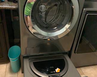 LG washing machine and bottom drawer "sidekick" for delicates and small loads