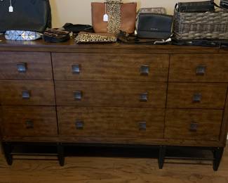 9 drawer dresser by FOLIO 21