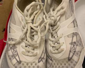 nfinity cheerleading shoes size 8