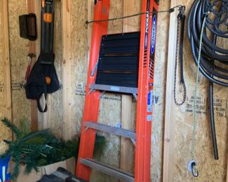 Werner 4' podium ladder