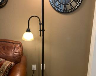 floor lamp, mirror clock