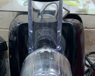 OMEGA cold press juicer