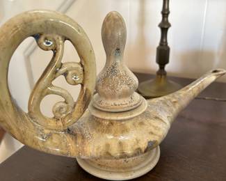 Aladdin genie oil lamp
