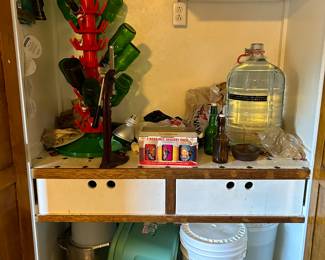 Beer making stuff, whole cabinet can go