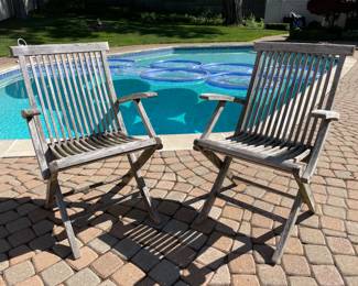 Set of teak patio chairs 