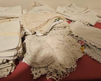 antique linen, hand made linen, hand made quilts 