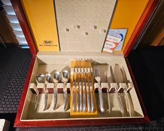 Rogers silverplate flatware set
