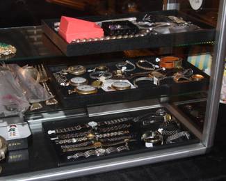 Wristwatches and pocket watches