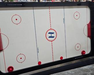 GAME TABLE WITH ACCESSORIES