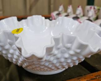 Milk glass Bowl