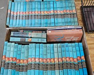 Large Lot of Vintage Hardy Boys Books