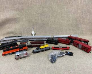 Lionel South Pacific Miniature Train Set