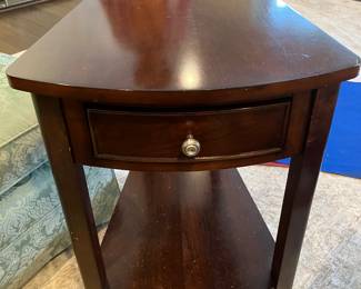 End  table 