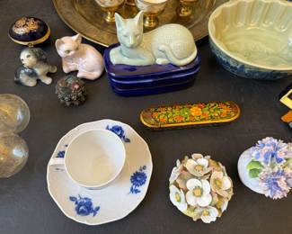 CAT& SM TRINKET BOXES SOLD