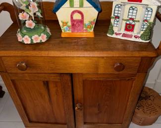 CHRISTMAS COOKIE JAR SOLD