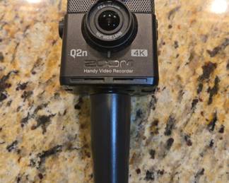 Q2n 4K Zoom Handy Video Recorder No Cords, Not Tested
