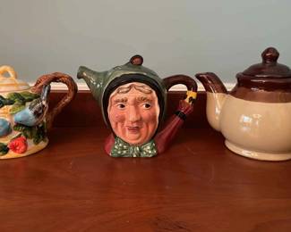 Charming Teapots 