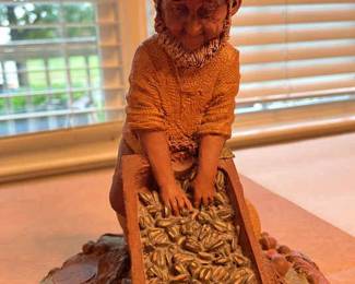 Tom Clark Gnome Hitch