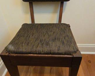 Wellloved Wooden ChairGreat Project Chair, MidCentury Design