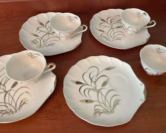 Lefton Snack Plates And Teacups 