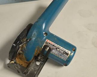 Marital 33 8 Cordless Circular Saw  Missing Battery, Not Tested