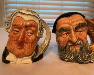  009 Royal Doulton Vintage Mini Mugs 