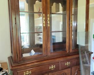 Thomasville China cabinet