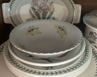 Portmeirion "The Botanic Garden" Dinnerware Set, Serving Dish