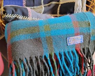Pendleton Wool Blue/Multicolored Plaid Throw Blanket