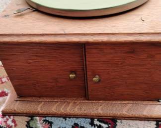 Victor Victrola Talking Machine Phonograph Record Player