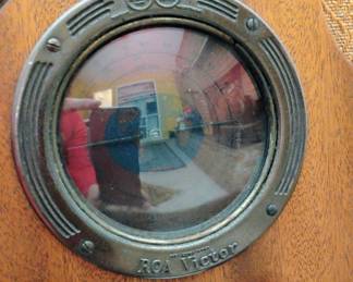 RCA Victor Tube Radio - Model 125