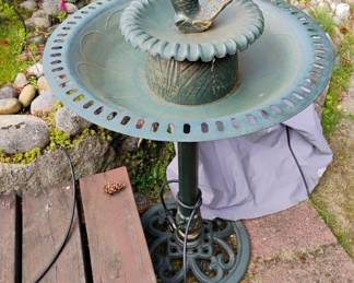 Green Metal Two Tier Water Fountain Bird Bath