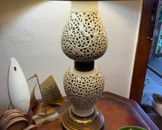 PALM BEACH PIERCED LAMP