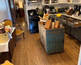 Antique primitive dry Sink/cabinet