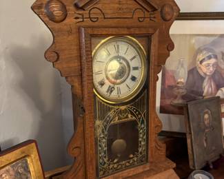 Beautiful antique mantel clock