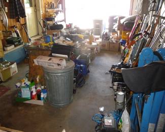 Garage  FULL 