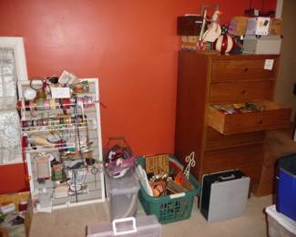 ALL kinds of crafts / wood chest