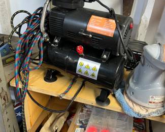 Small air compre4ssor for air brush work