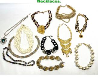 Lot 1555 Lot Chunky Costume Jewelry Necklaces. 