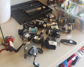 Fishing reels
