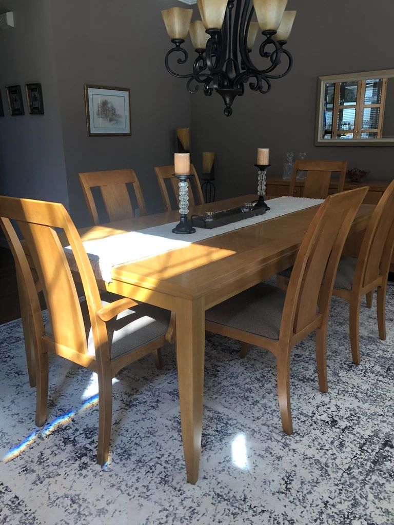 ADINING ROOM TABLE AND 6 CHAIRS BY ETHAN ALLEN