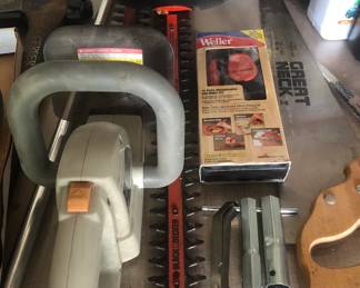 ELECTRIC TRIMMERS