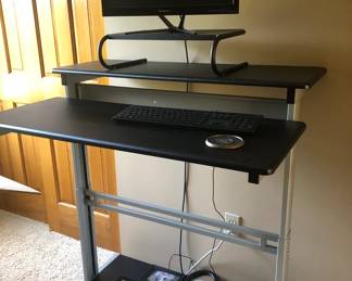 STAND UP DESK UNIT